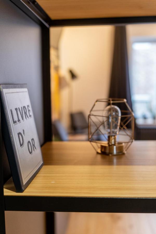 Ardenne Bnb Gite Urbain Avec Terrasse Marche-en-Famenne Exteriör bild