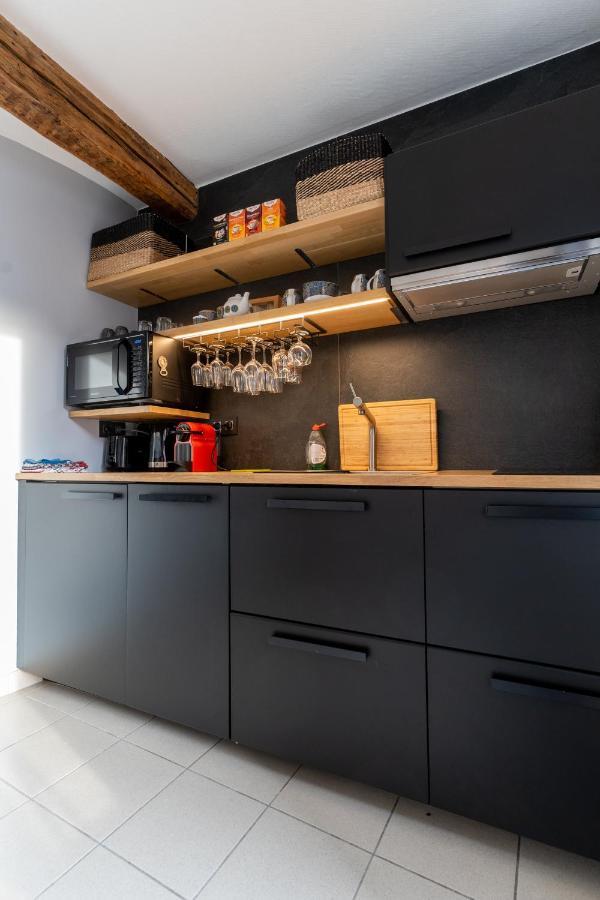 Ardenne Bnb Gite Urbain Avec Terrasse Marche-en-Famenne Exteriör bild
