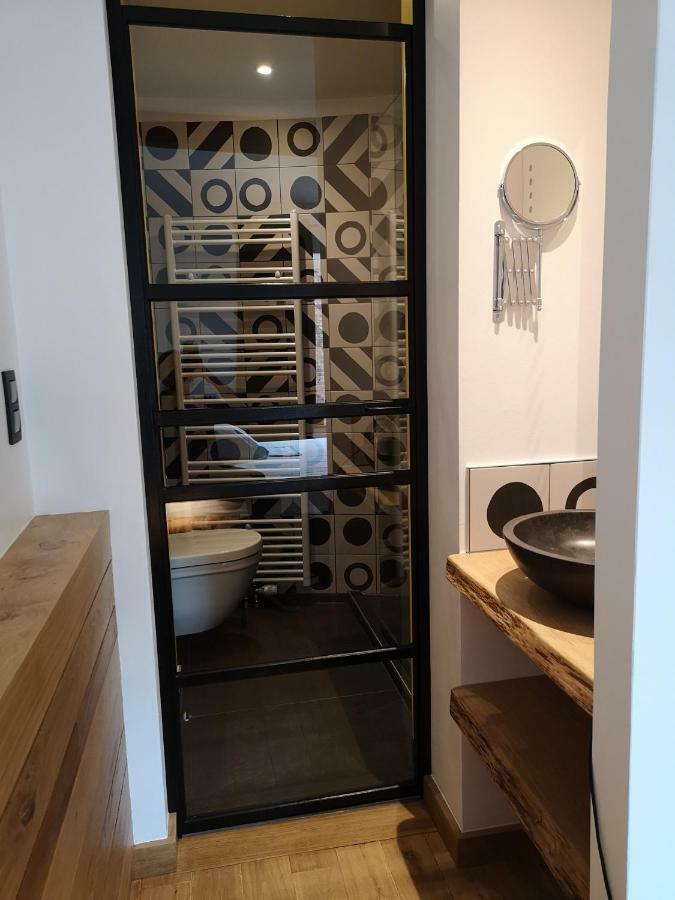 Ardenne Bnb Gite Urbain Avec Terrasse Marche-en-Famenne Exteriör bild